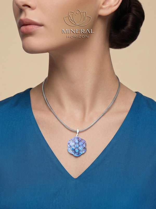 Pendentif géométrie sacrée - Fleur de vie en labradorite