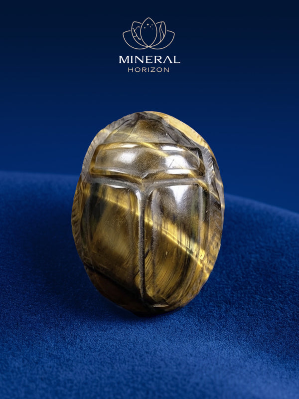 Amulette scarabée en oeil du tigre – entre force et renaissance
