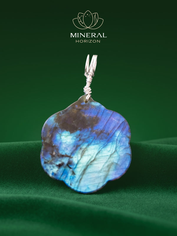 Pendentif fleur de vie en labradorite – gardienne des énergies