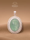 Pendentif en jade – élégance naturelle