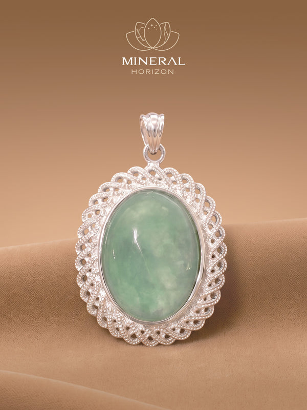 Pendentif en jade – élégance naturelle