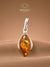 Pendentif en ambre – douce lumière