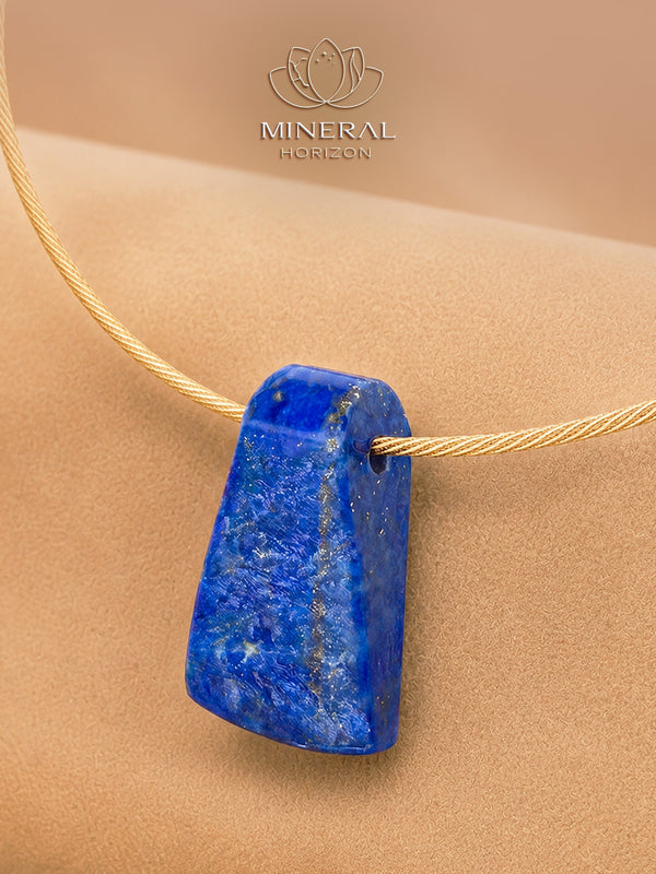 Pendentif trapèze en lapis-lazuli – beauté originelle