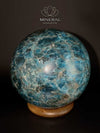 Grande sphère en apatite bleue